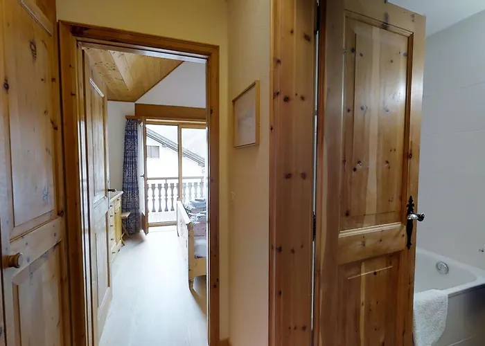 Appartement Carla 12 *