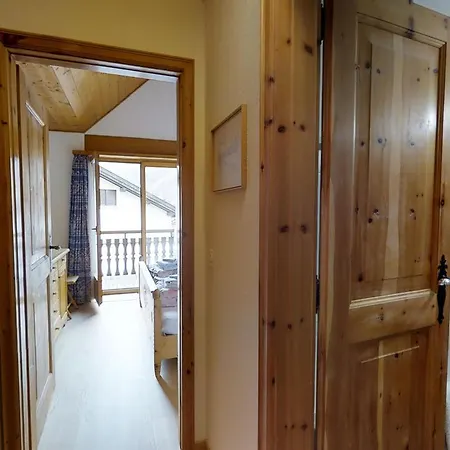 Apartman Carla 12 *